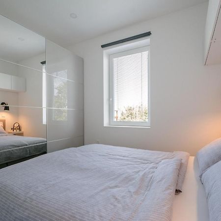 Apartment Fresh - Parking Included Izola Exterior foto